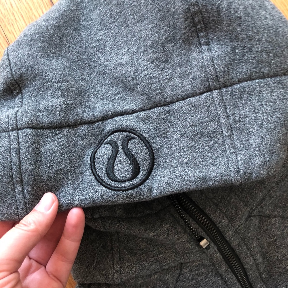 Lululemon Scuba Hoodie - Picture 3 of 6